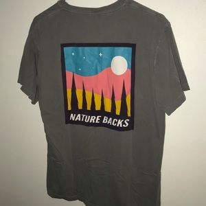 Nature back grey t-shirt